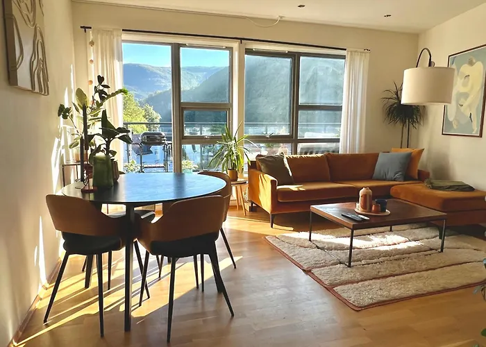 Top Floor Apartment With Mountain View, Terrace 22Sqm, Free Parking